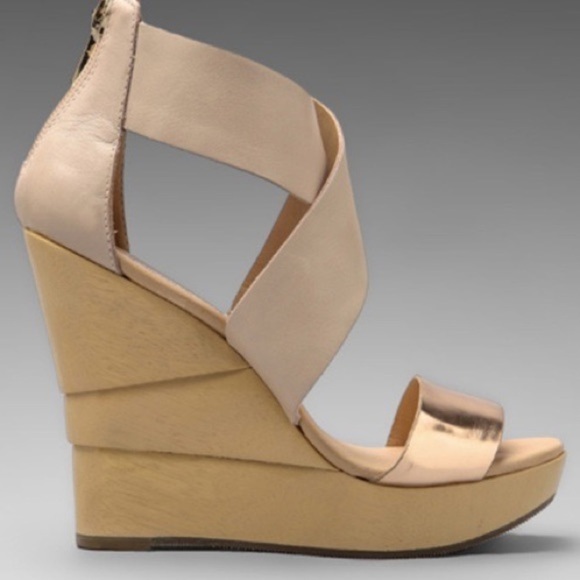 Diane von Furstenberg DVF Rose Gold Pumice Beige Leather Strappy Opal Wedges 8 - Picture 1 of 11